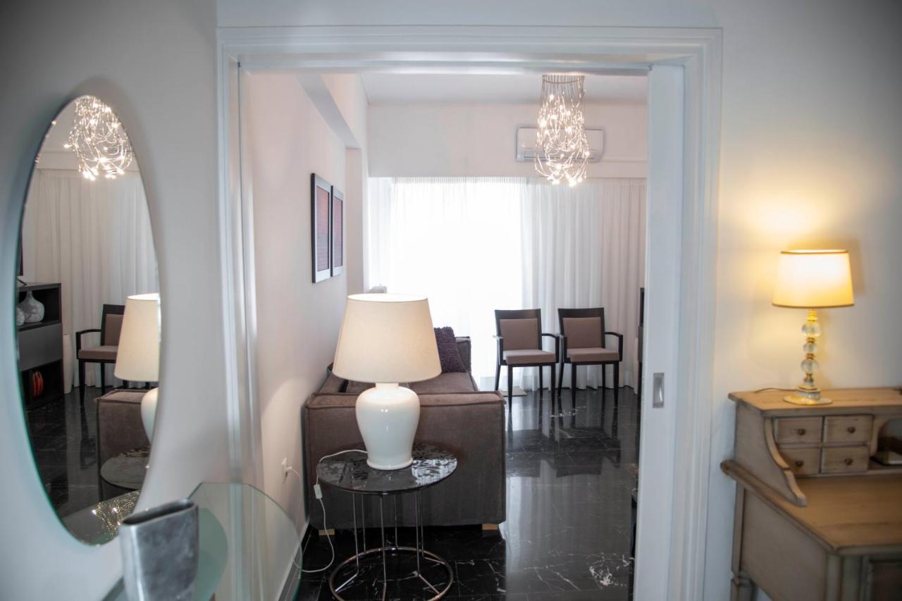 Konstantinos Stylish Brand New Apt In The Heart Of Athens Exterior photo